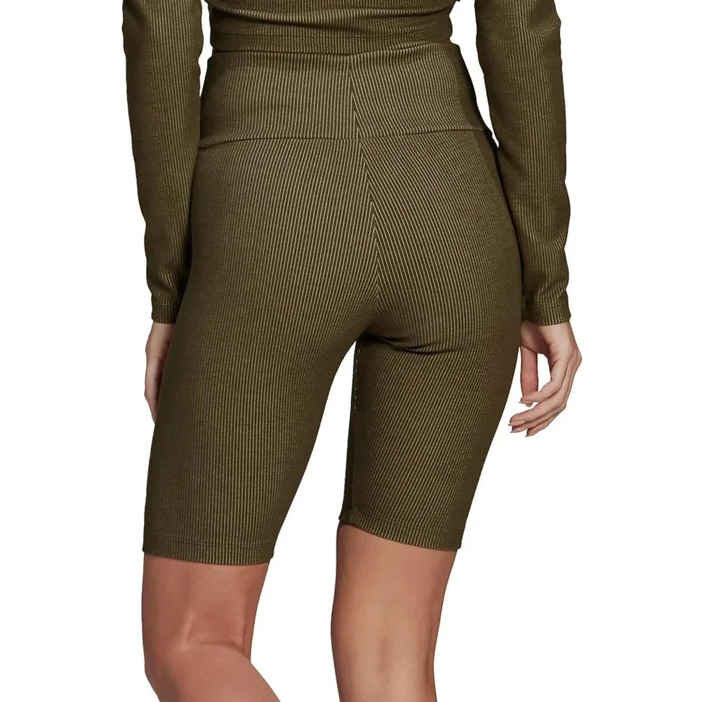 NWT adidas Originals Women's Outdoor Utility Short Leggings - Picture 2 of 8